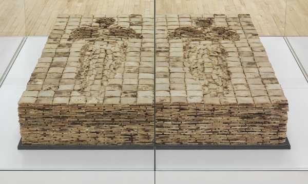 Antony Gormley. Bed.