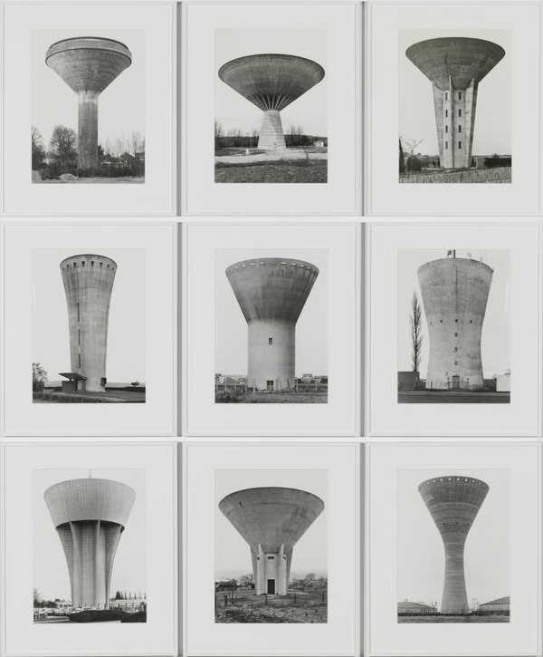 Bernd Becher và Hilla Becher. Water Towers.
