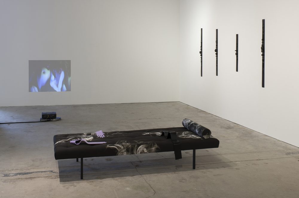 Clara Ursitti. Invader.