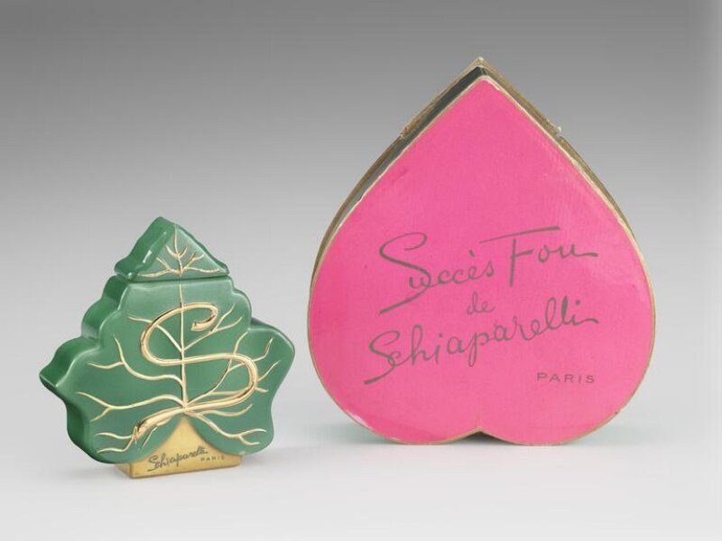 Elsa Schiaparelli. Succès Fou.