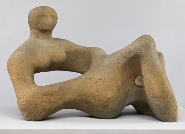 Henry Moore. Recumbent Figure.