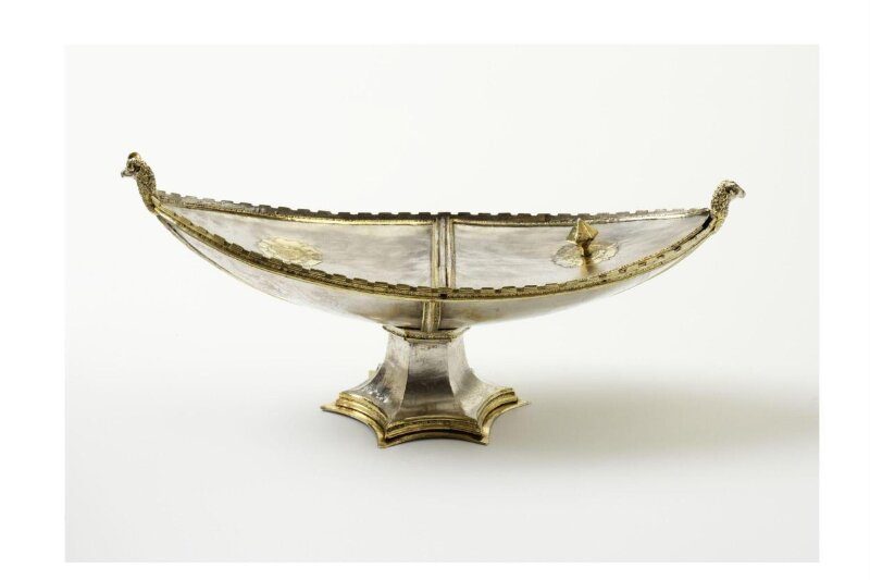 Không rõ tác giả, London hoặc East Anglia. The Ramsey Abbey Incense Boat.