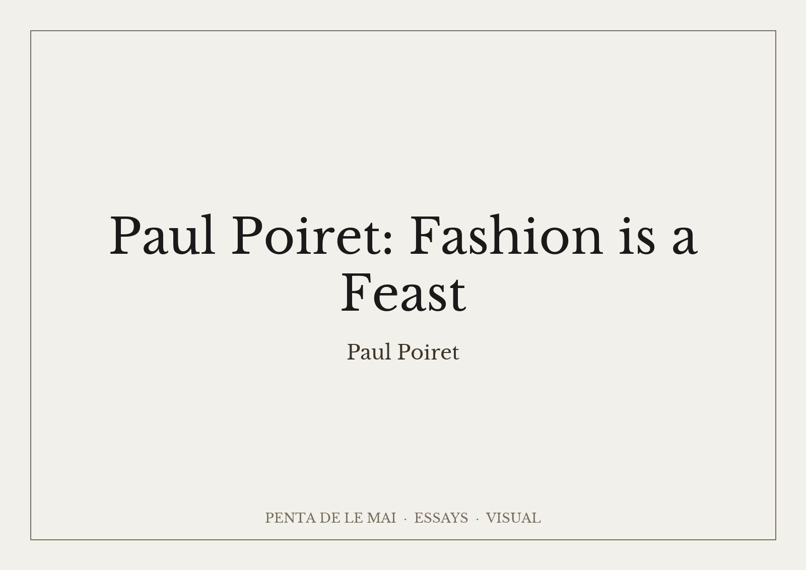 パリ装飾芸術美術館の「Paul Poiret: Fashion is a Feast」。展示室に並ぶ流れるようなイブニングガウンとポワレのコート
