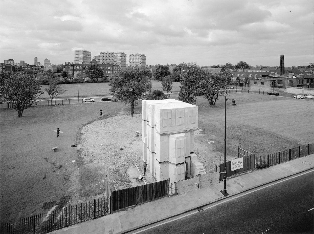 Rachel Whiteread. House.